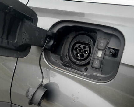 Сірий Ауді Ку 7, об'ємом двигуна 3 л та пробігом 160 тис. км за 37500 $, фото 10 на Automoto.ua