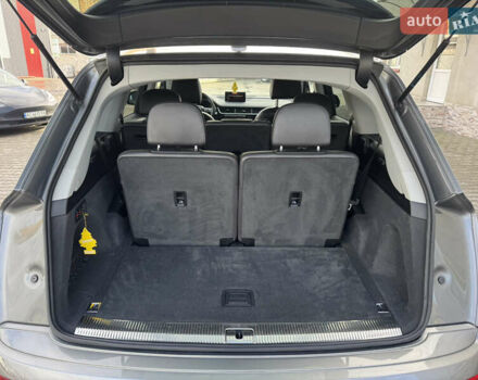 Сірий Ауді Ку 7, об'ємом двигуна 3 л та пробігом 181 тис. км за 23800 $, фото 46 на Automoto.ua