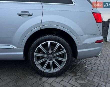 Серый Ауди Ку 7, объемом двигателя 3 л и пробегом 245 тыс. км за 18500 $, фото 4 на Automoto.ua