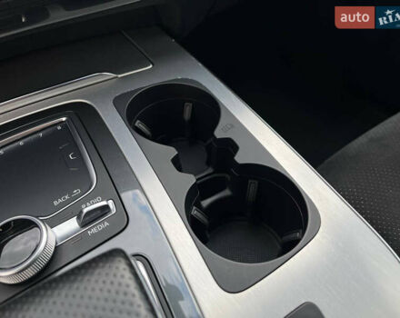 Серый Ауди Ку 7, объемом двигателя 3 л и пробегом 160 тыс. км за 40000 $, фото 13 на Automoto.ua