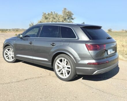 Серый Ауди Ку 7, объемом двигателя 3 л и пробегом 250 тыс. км за 38500 $, фото 2 на Automoto.ua