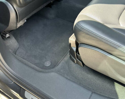 Серый Ауди Ку 7, объемом двигателя 3 л и пробегом 198 тыс. км за 41999 $, фото 10 на Automoto.ua