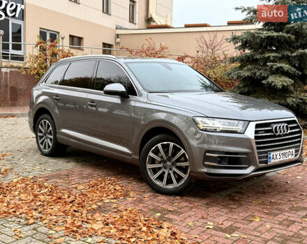 Серый Ауди Ку 7, объемом двигателя 3 л и пробегом 224 тыс. км за 23900 $, фото 3 на Automoto.ua