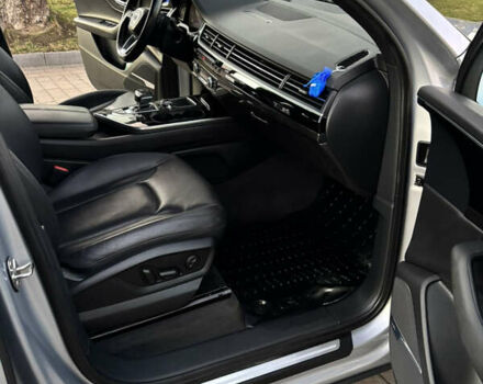 Сірий Ауді Ку 7, об'ємом двигуна 3 л та пробігом 219 тис. км за 25300 $, фото 22 на Automoto.ua