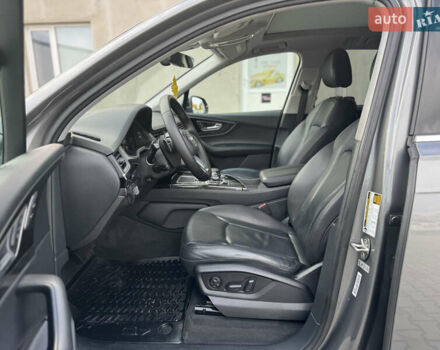 Сірий Ауді Ку 7, об'ємом двигуна 3 л та пробігом 181 тис. км за 23800 $, фото 19 на Automoto.ua