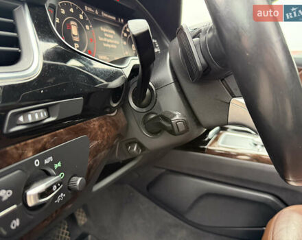 Серый Ауди Ку 7, объемом двигателя 3 л и пробегом 186 тыс. км за 22400 $, фото 45 на Automoto.ua