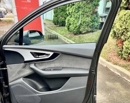 Серый Ауди Ку 7, объемом двигателя 2.97 л и пробегом 219 тыс. км за 36999 $, фото 47 на Automoto.ua