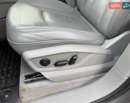 Серый Ауди Ку 7, объемом двигателя 3 л и пробегом 173 тыс. км за 21950 $, фото 39 на Automoto.ua