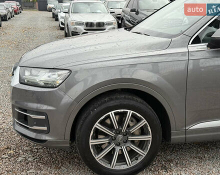 Серый Ауди Ку 7, объемом двигателя 3 л и пробегом 186 тыс. км за 22400 $, фото 5 на Automoto.ua