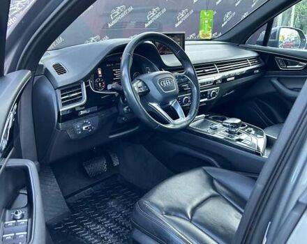 Сірий Ауді Ку 7, об'ємом двигуна 3 л та пробігом 153 тис. км за 28000 $, фото 32 на Automoto.ua