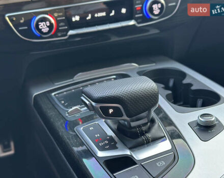 Серый Ауди Ку 7, объемом двигателя 2.97 л и пробегом 266 тыс. км за 39000 $, фото 27 на Automoto.ua