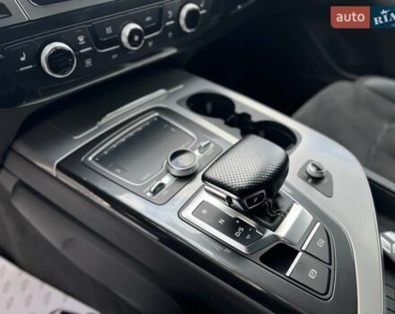 Ауди Ку 7 2016 в Луцке на Automoto.ua Серый Ауди Ку 7, объемом двигателя 2.97 л и пробегом 157 тыс. км за 42500 $, фото 34 на Automoto.ua