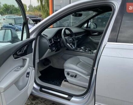 Ауди Ку 7 2016 в Ужгороде на Automoto.ua Серый Ауди Ку 7, объемом двигателя 3 л и пробегом 230 тыс. км за 20900 $, фото 17 на Automoto.ua
