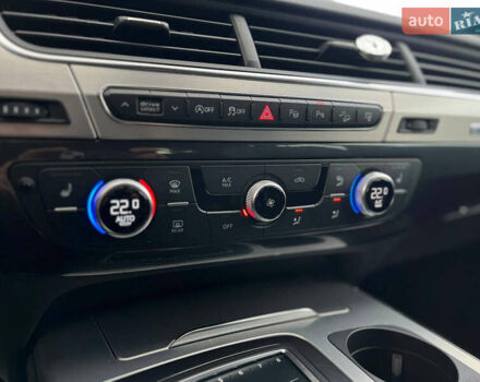 Серый Ауди Ку 7, объемом двигателя 3 л и пробегом 160 тыс. км за 40000 $, фото 15 на Automoto.ua