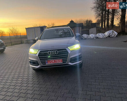 Серый Ауди Ку 7, объемом двигателя 0 л и пробегом 171 тыс. км за 22700 $, фото 1 на Automoto.ua