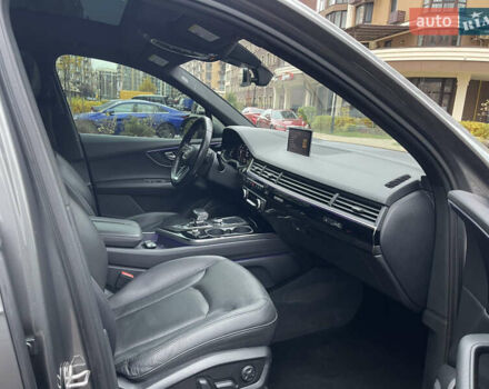 Серый Ауди Ку 7, объемом двигателя 3 л и пробегом 151 тыс. км за 29900 $, фото 26 на Automoto.ua