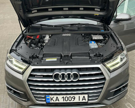 Ауди Ку 7 2016 в Киеве на Automoto.ua Серый Ауди Ку 7, объемом двигателя 3 л и пробегом 124 тыс. км за 25700 $, фото 20 на Automoto.ua