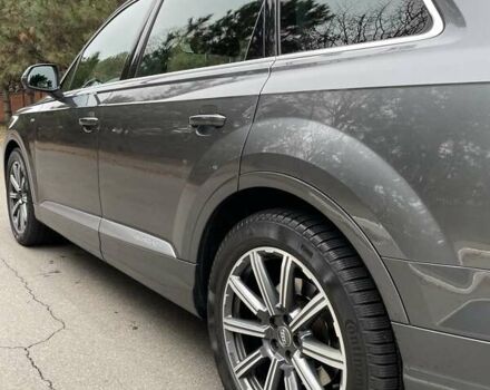 Серый Ауди Ку 7, объемом двигателя 2.97 л и пробегом 230 тыс. км за 39000 $, фото 4 на Automoto.ua