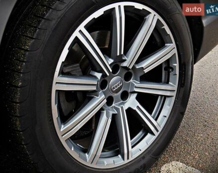 Сірий Ауді Ку 7, об'ємом двигуна 3 л та пробігом 184 тис. км за 26800 $, фото 4 на Automoto.ua