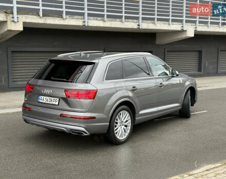 Сірий Ауді Ку 7, об'ємом двигуна 3 л та пробігом 128 тис. км за 32000 $, фото 3 на Automoto.ua