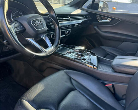 Сірий Ауді Ку 7, об'ємом двигуна 3 л та пробігом 187 тис. км за 21999 $, фото 26 на Automoto.ua