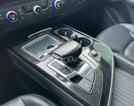 Сірий Ауді Ку 7, об'ємом двигуна 3 л та пробігом 139 тис. км за 31500 $, фото 15 на Automoto.ua