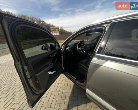 Сірий Ауді Ку 7, об'ємом двигуна 3 л та пробігом 320 тис. км за 24500 $, фото 5 на Automoto.ua