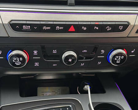 Серый Ауди Ку 7, объемом двигателя 2.97 л и пробегом 180 тыс. км за 34000 $, фото 5 на Automoto.ua