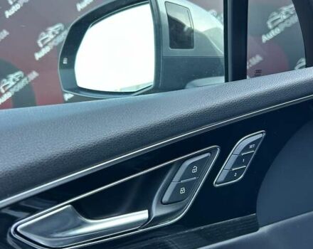 Сірий Ауді Ку 7, об'ємом двигуна 3 л та пробігом 153 тис. км за 28000 $, фото 35 на Automoto.ua
