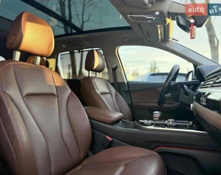 Серый Ауди Ку 7, объемом двигателя 3 л и пробегом 148 тыс. км за 30000 $, фото 27 на Automoto.ua