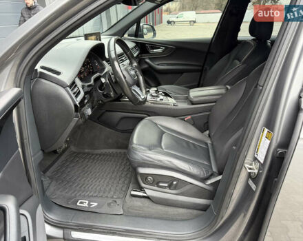 Сірий Ауді Ку 7, об'ємом двигуна 3 л та пробігом 242 тис. км за 19999 $, фото 52 на Automoto.ua