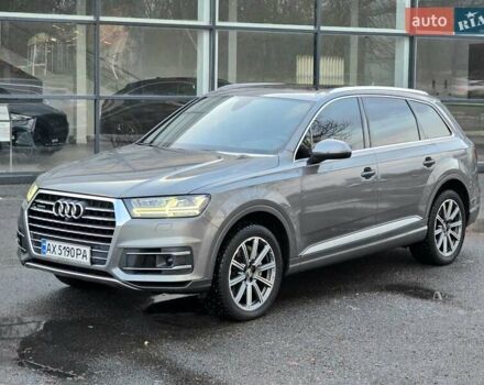 Серый Ауди Ку 7, объемом двигателя 3 л и пробегом 230 тыс. км за 23600 $, фото 1 на Automoto.ua