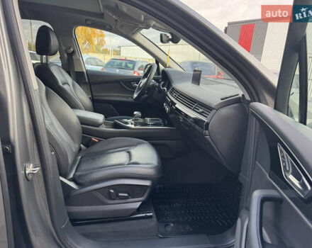 Сірий Ауді Ку 7, об'ємом двигуна 3 л та пробігом 181 тис. км за 23800 $, фото 32 на Automoto.ua