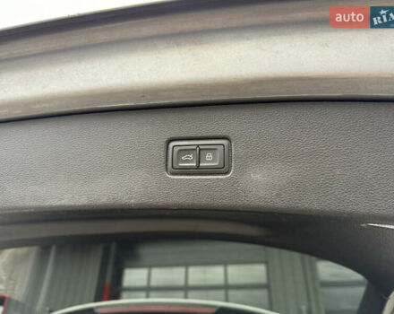 Сірий Ауді Ку 7, об'ємом двигуна 3 л та пробігом 242 тис. км за 19999 $, фото 89 на Automoto.ua