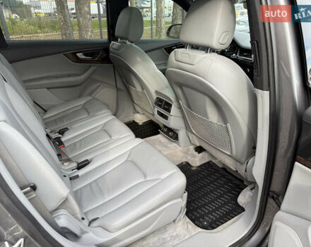 Серый Ауди Ку 7, объемом двигателя 3 л и пробегом 173 тыс. км за 21950 $, фото 63 на Automoto.ua