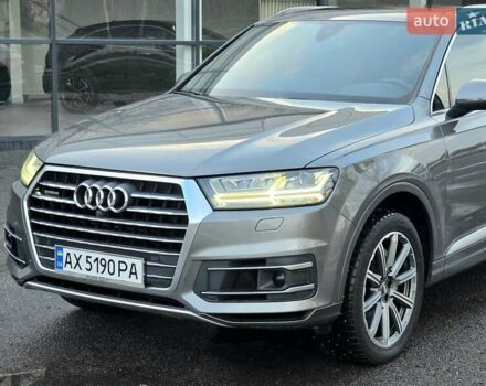 Серый Ауди Ку 7, объемом двигателя 3 л и пробегом 230 тыс. км за 23900 $, фото 4 на Automoto.ua