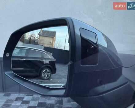 Сірий Ауді Ку 7, об'ємом двигуна 3 л та пробігом 216 тис. км за 21900 $, фото 19 на Automoto.ua