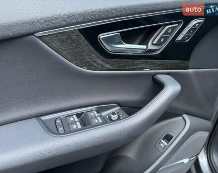 Сірий Ауді Ку 7, об'ємом двигуна 3 л та пробігом 216 тис. км за 21900 $, фото 27 на Automoto.ua