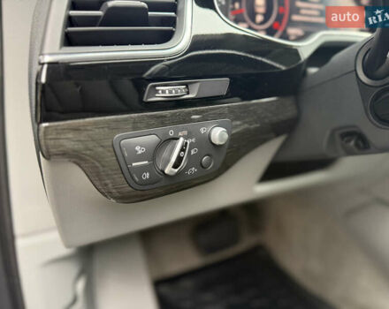 Сірий Ауді Ку 7, об'ємом двигуна 3 л та пробігом 128 тис. км за 32000 $, фото 15 на Automoto.ua