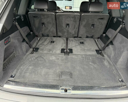 Сірий Ауді Ку 7, об'ємом двигуна 3 л та пробігом 242 тис. км за 19999 $, фото 86 на Automoto.ua