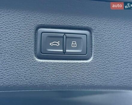 Сірий Ауді Ку 7, об'ємом двигуна 3 л та пробігом 216 тис. км за 21900 $, фото 26 на Automoto.ua