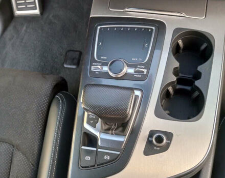 Серый Ауди Ку 7, объемом двигателя 3 л и пробегом 201 тыс. км за 44200 $, фото 7 на Automoto.ua