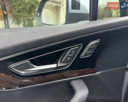 Серый Ауди Ку 7, объемом двигателя 3 л и пробегом 148 тыс. км за 24500 $, фото 13 на Automoto.ua