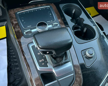 Сірий Ауді Ку 7, об'ємом двигуна 3 л та пробігом 178 тис. км за 32900 $, фото 13 на Automoto.ua