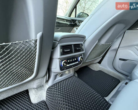 Сірий Ауді Ку 7, об'ємом двигуна 3 л та пробігом 206 тис. км за 26500 $, фото 32 на Automoto.ua