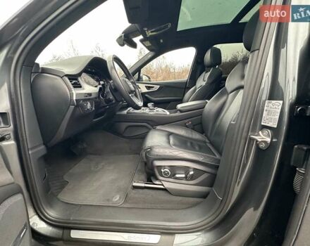 Серый Ауди Ку 7, объемом двигателя 3 л и пробегом 255 тыс. км за 38000 $, фото 28 на Automoto.ua