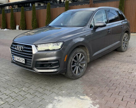 Серый Ауди Ку 7, объемом двигателя 3 л и пробегом 141 тыс. км за 35100 $, фото 4 на Automoto.ua