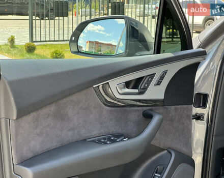 Сірий Ауді Ку 7, об'ємом двигуна 3 л та пробігом 247 тис. км за 36500 $, фото 24 на Automoto.ua