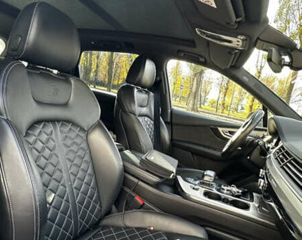 Ауди Ку 7 2017 в Киеве на Automoto.ua Серый Ауди Ку 7, объемом двигателя 2.97 л и пробегом 120 тыс. км за 45500 $, фото 17 на Automoto.ua