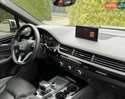 Серый Ауди Ку 7, объемом двигателя 3 л и пробегом 225 тыс. км за 22999 $, фото 39 на Automoto.ua